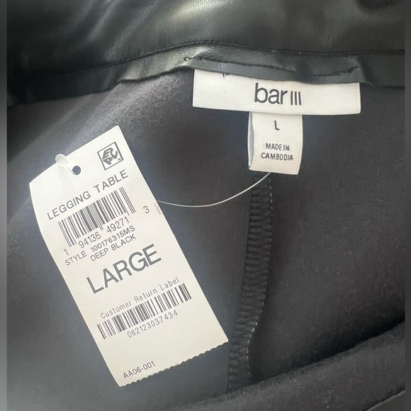 NWT Women's Soft Faux-Leather Leggings Large - Picture 4 of 4